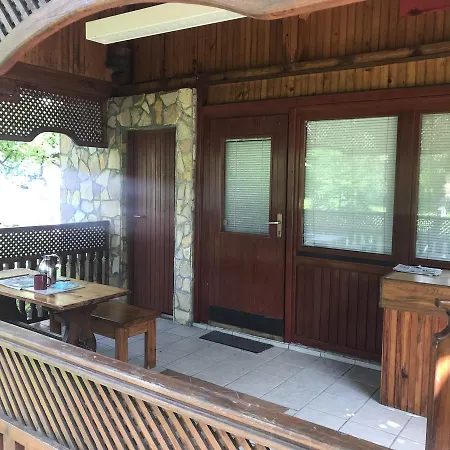 كيه آند كيه * سراييفو